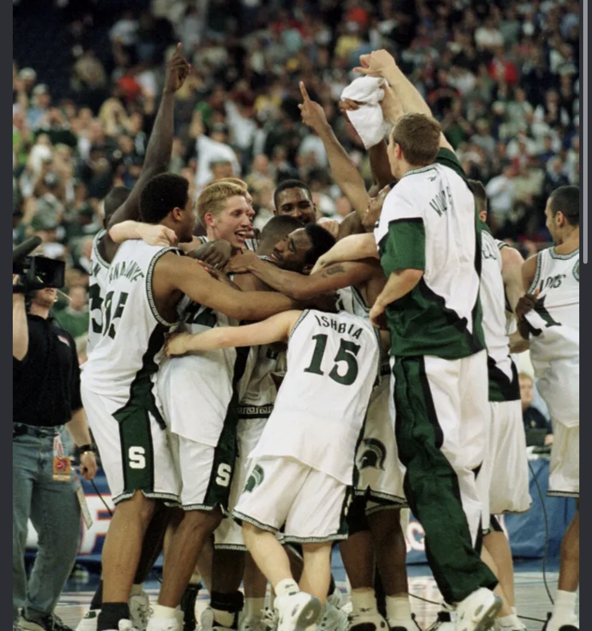 Michigan State Spartans celebrating on the court at the 2000 NCAA National Championship